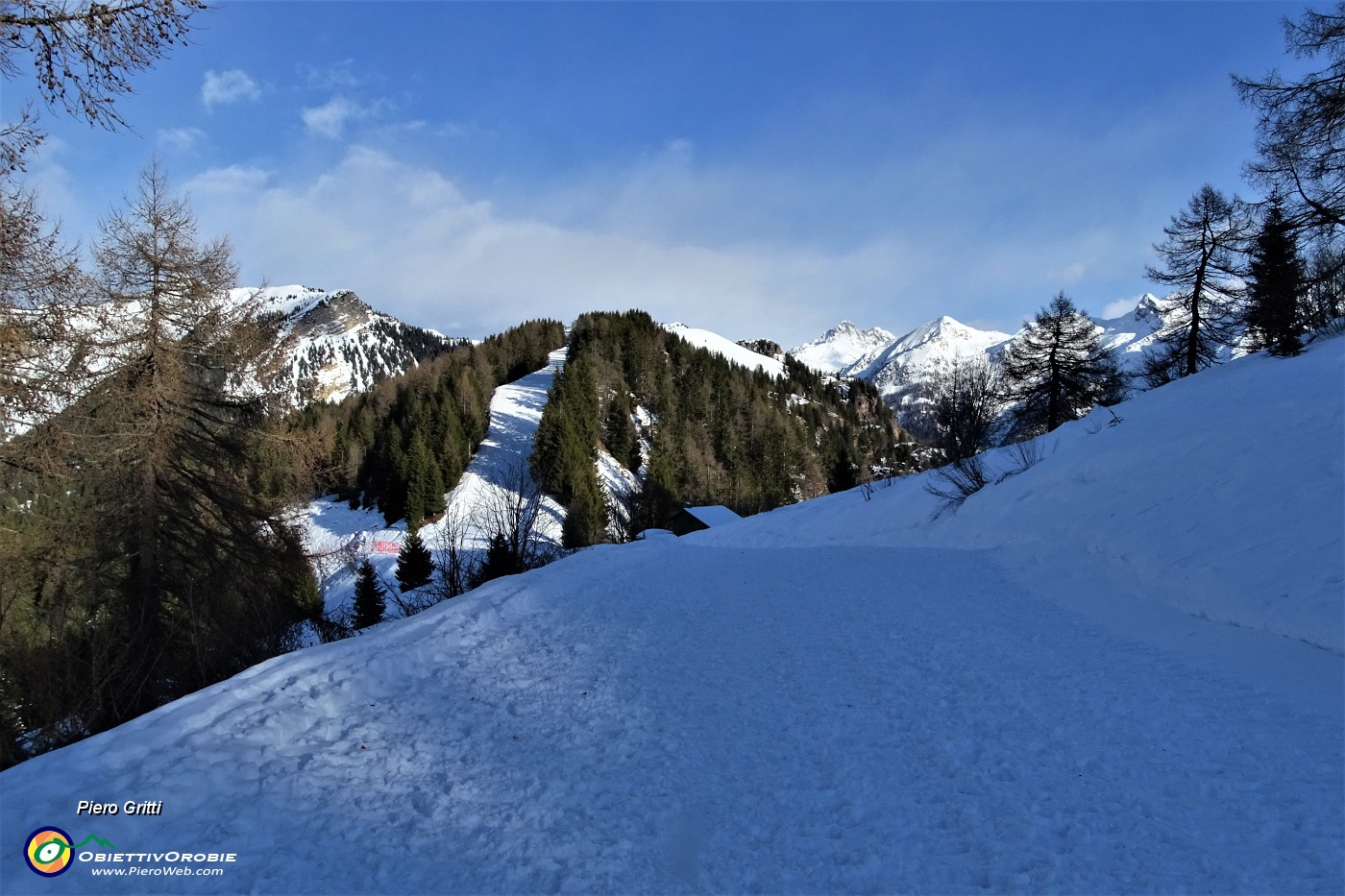 54 Dalla pista del Soliva (non usata)  vista verso la pista panoramica del Torcola Vaga .JPG